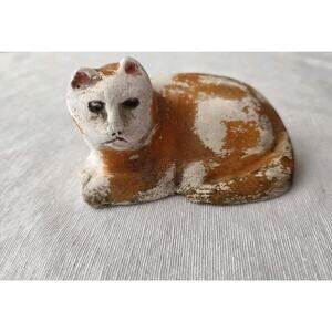 Vintage Chalkware Cat Figurine American Curled Tail Lay Resting Carnival Fair